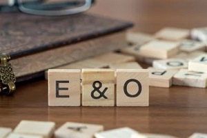 e and o on wooden blocks