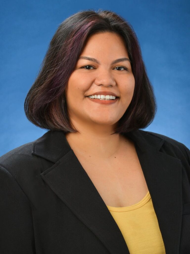 this is a headshot photo of Mary Kishimoto