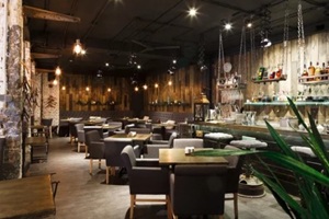 restaurant ready for dinner