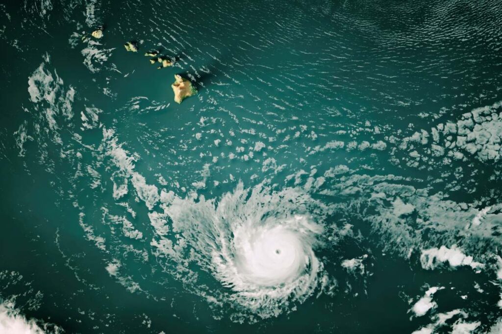 Hurricanes & Tropical Storms